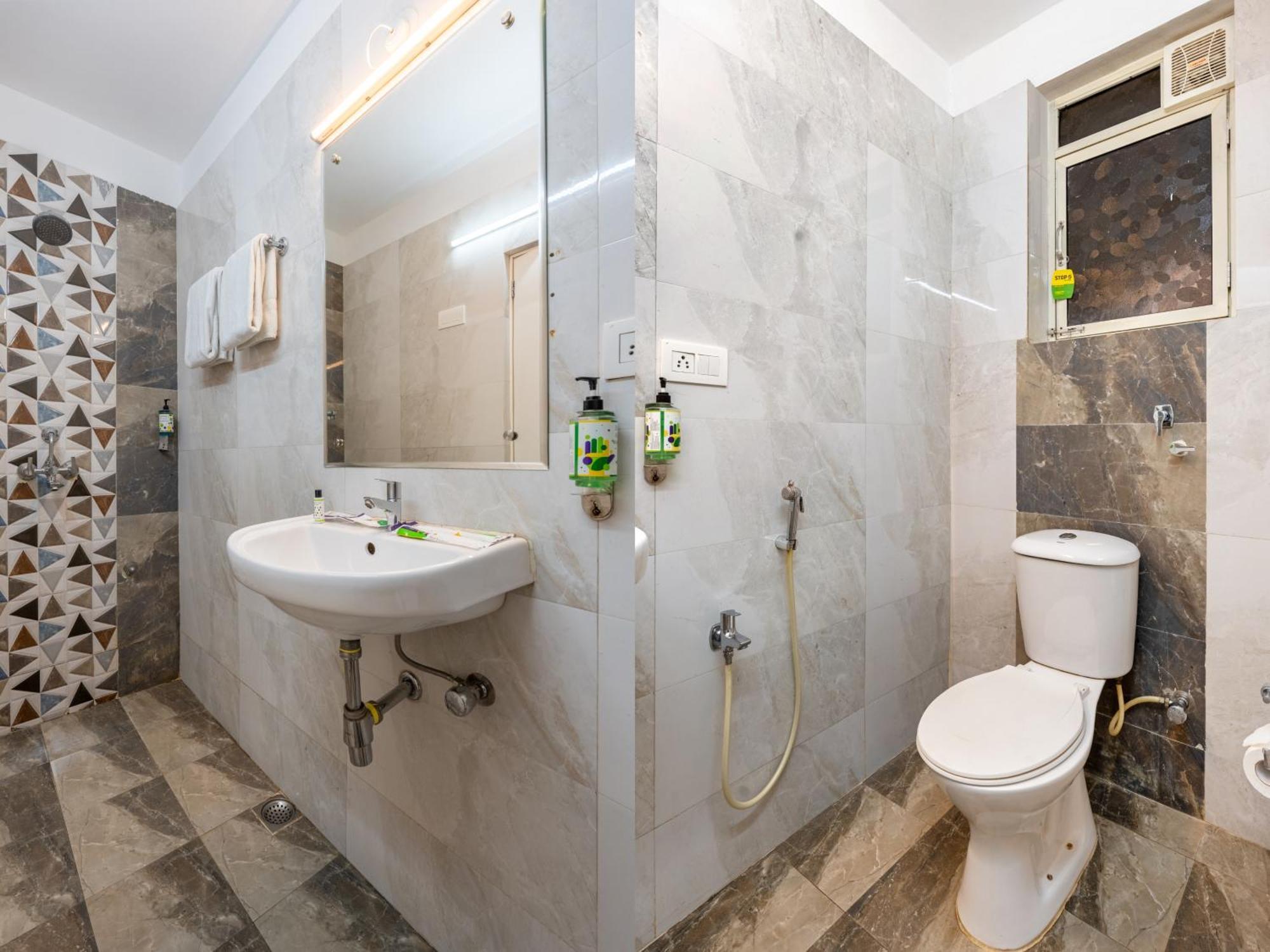 Treebo Sunheads Hotel Panaji Eksteriør billede